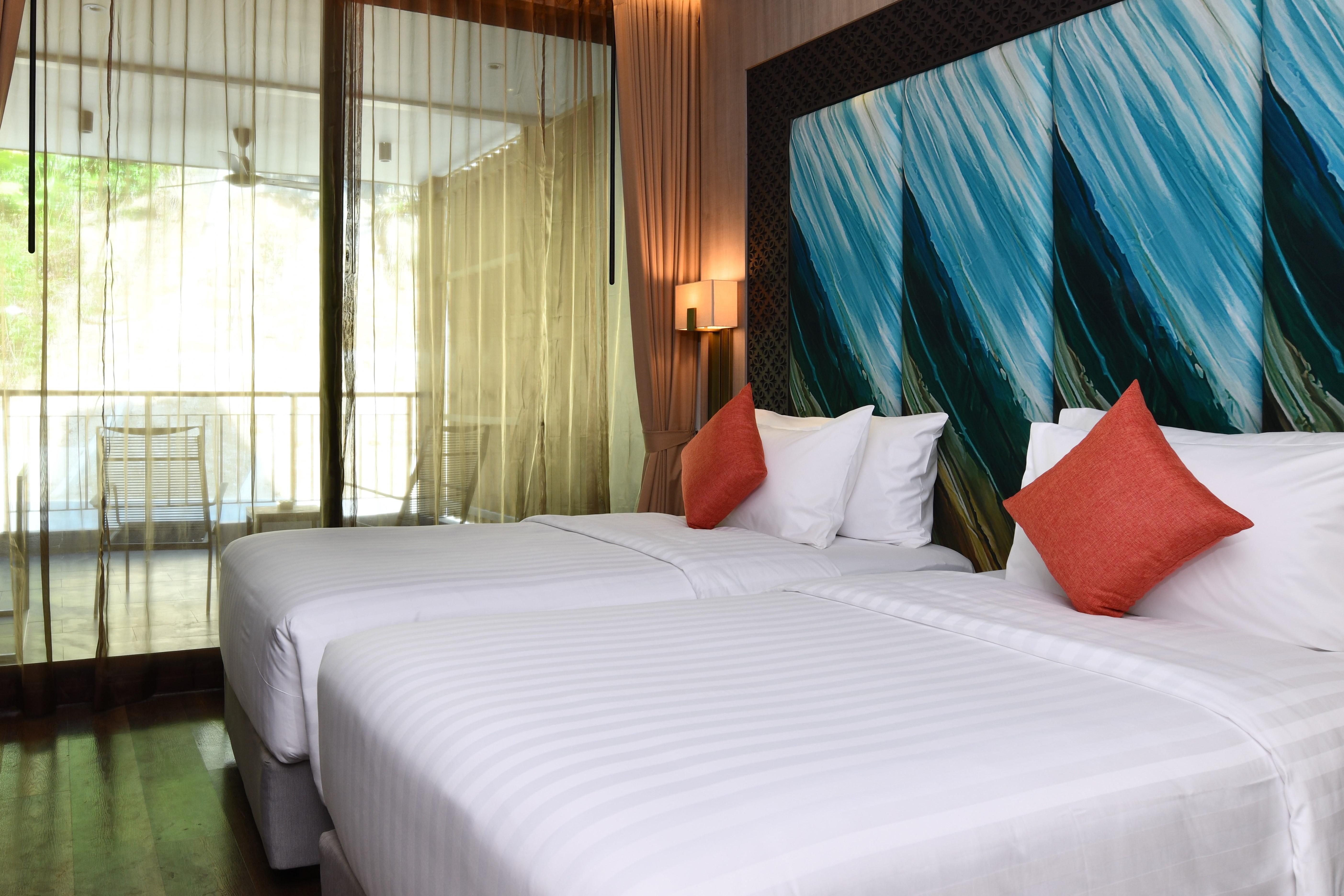 Skyview Resort Phuket Patong Beach Exterior photo Deluxe Room