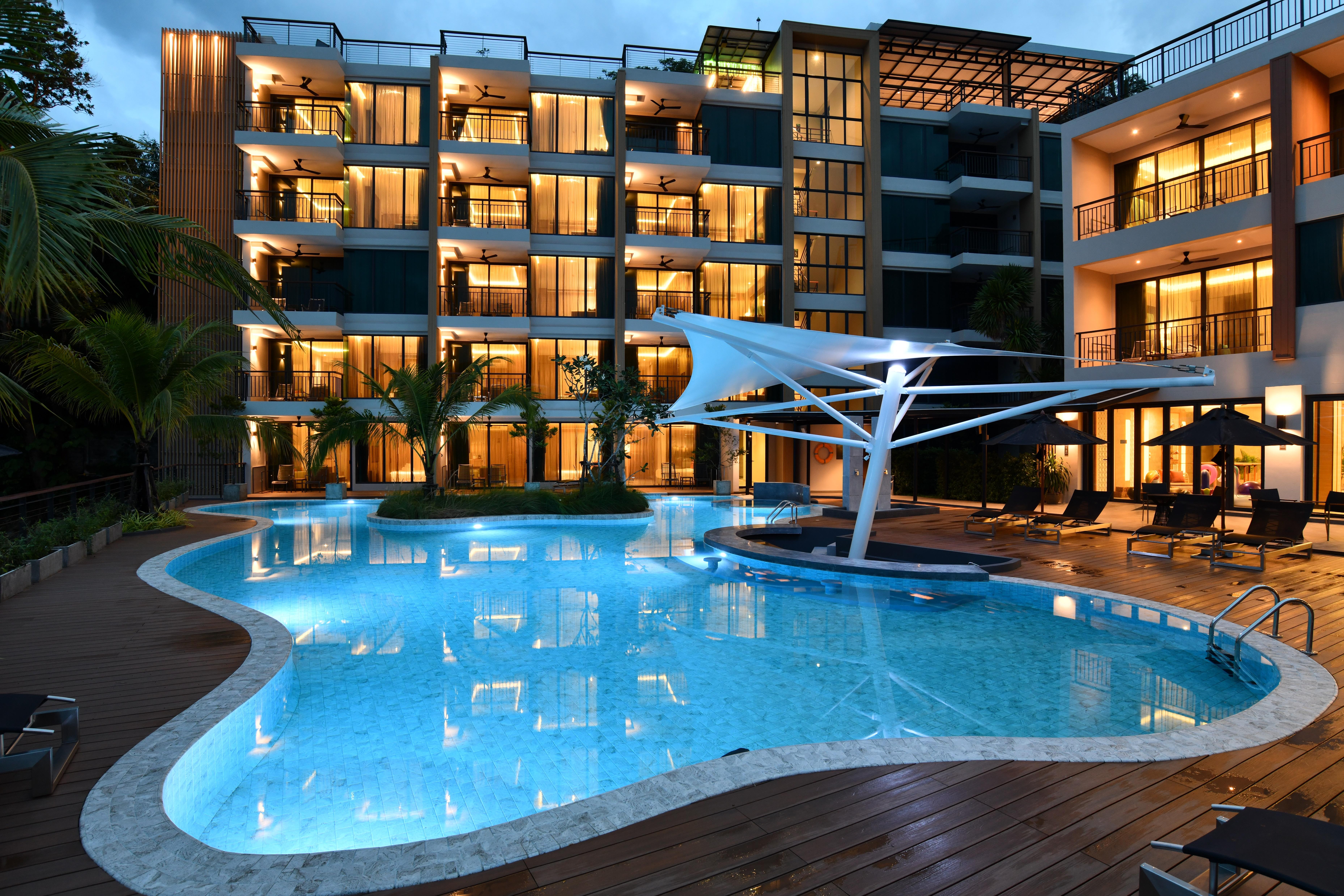 Skyview Resort Phuket Patong Beach Exterior photo The swimming pool at the hotel