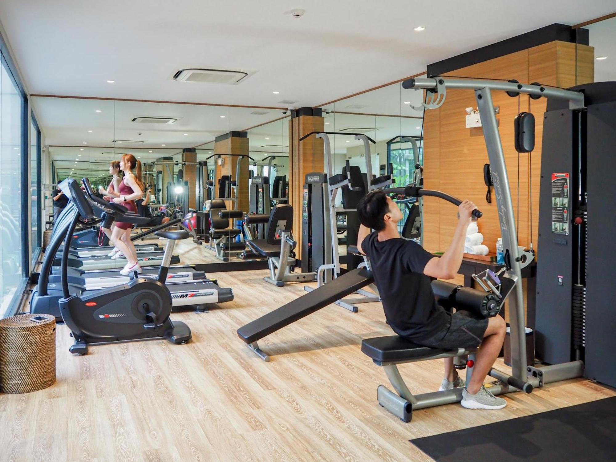 Skyview Resort Phuket Patong Beach Exterior photo The gym at the hotel